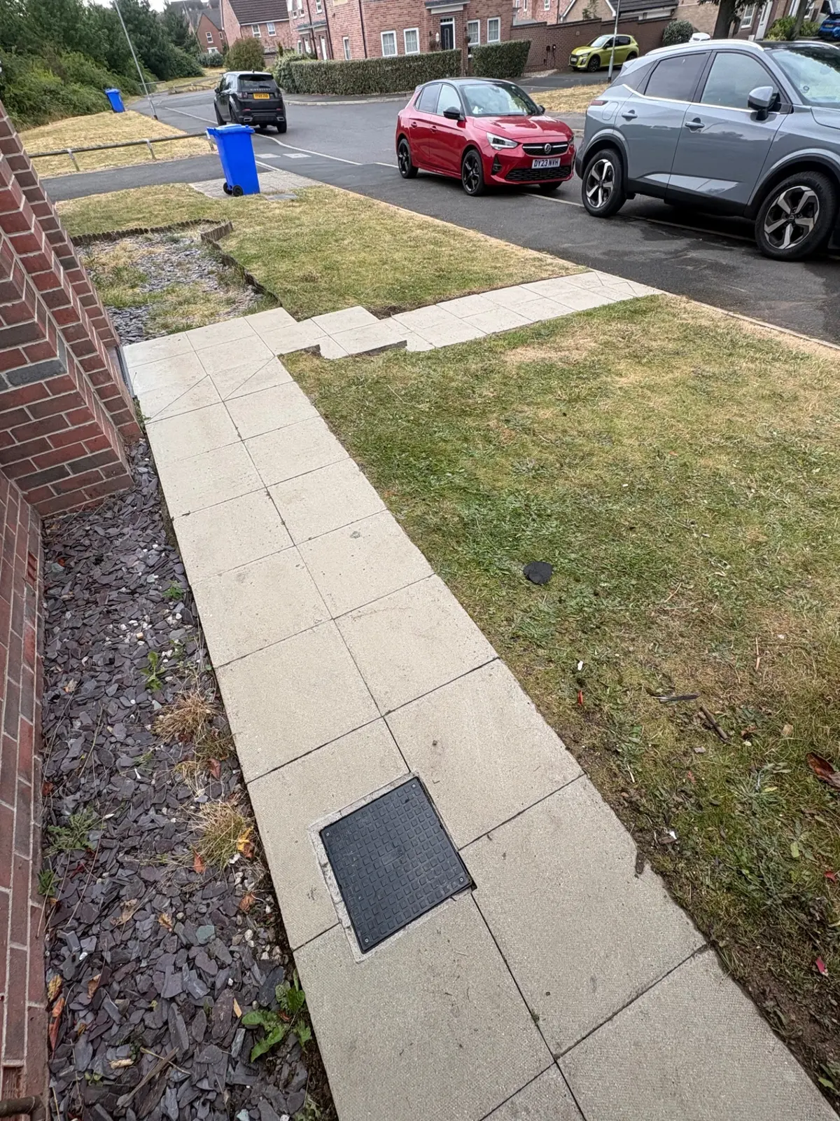 Driveway and pathway pressure washing results